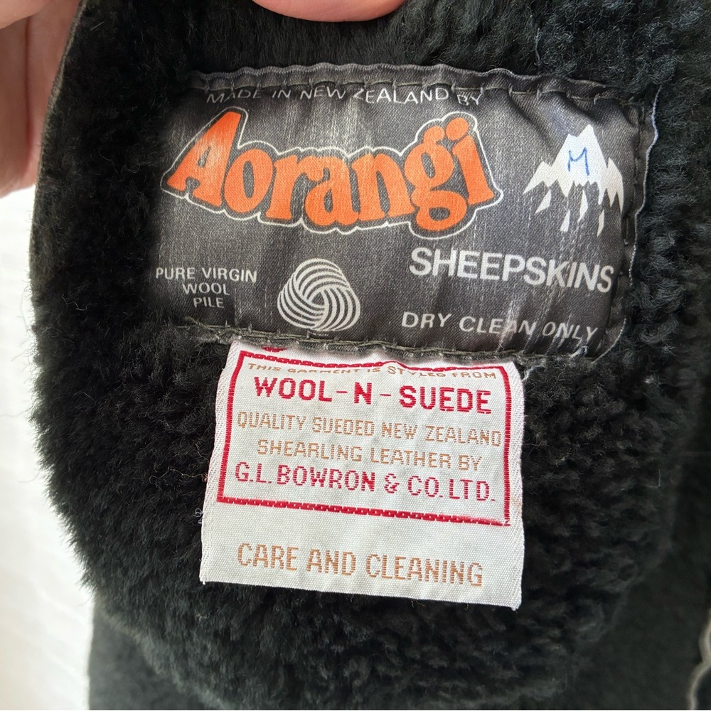Vintage Aorangi Green Sheepskin Shearling Coat With Virgin Wool Pile View 5